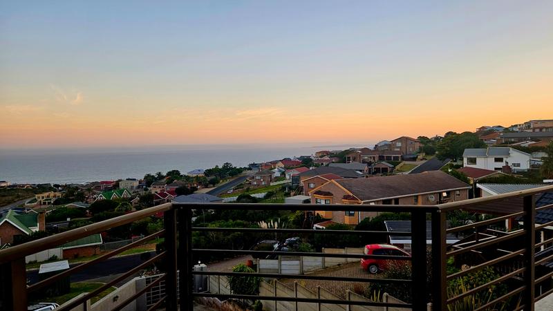 5 Bedroom Property for Sale in Dana Bay Western Cape